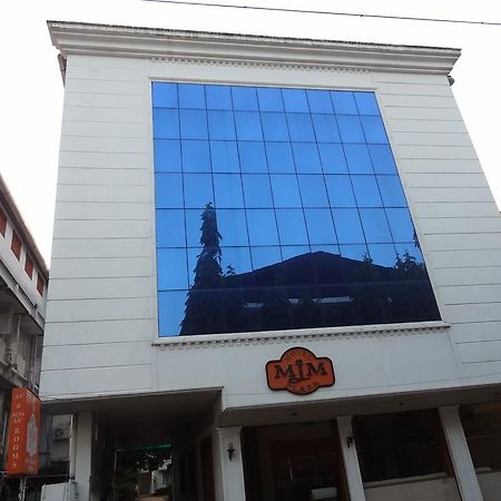 Hotel Mjm Plaza à Kochi Extérieur photo